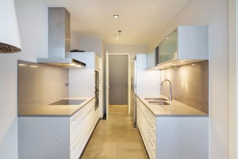 Apartamento de 3 dormitorios en venta en Barcelona, Cataluña, Spain № 6625 - foto 8