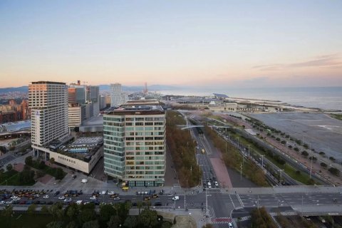 Apartamento de 3 dormitorios en venta en Barcelona, Cataluña, Spain № 6625 - foto 3