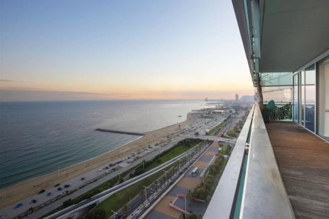 Apartamento de 3 dormitorios en venta en Barcelona, Cataluña, Spain № 6625