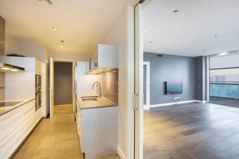 Apartamento de 3 dormitorios en venta en Barcelona, Cataluña, Spain № 6625 - foto 7