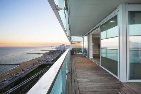 Apartamento de 3 dormitorios en venta en Barcelona, Cataluña, Spain № 6625 - foto 5