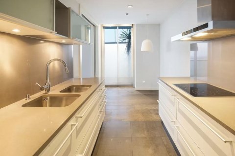 Apartamento de 3 dormitorios en venta en Barcelona, Cataluña, Spain № 6625 - foto 25