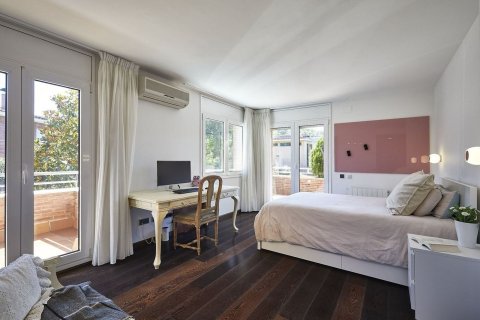 Сasa de 6 dormitorios en venta en Sant Cugat del Vallès, Barcelona, Cataluña, Spain № 6626 - foto 15