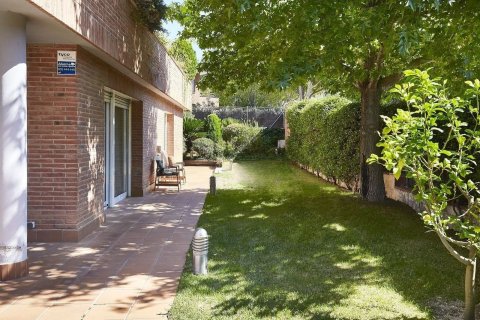 Сasa de 6 dormitorios en venta en Sant Cugat del Vallès, Barcelona, Cataluña, Spain № 6626 - foto 26