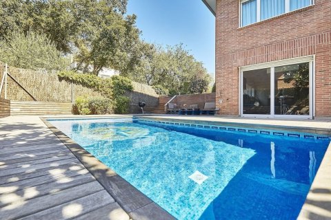 Сasa de 6 dormitorios en venta en Sant Cugat del Vallès, Barcelona, Cataluña, Spain № 6626 - foto 29