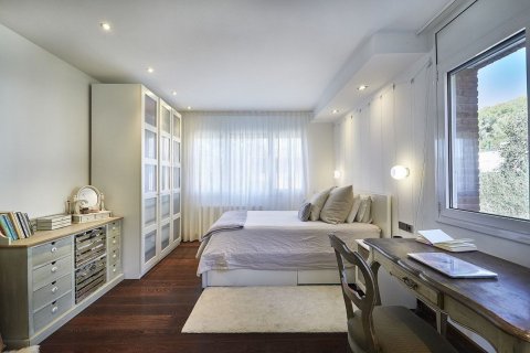 Сasa de 6 dormitorios en venta en Sant Cugat del Vallès, Barcelona, Cataluña, Spain № 6626 - foto 12