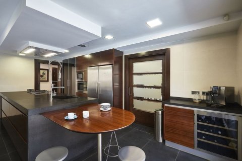 Сasa de 6 dormitorios en venta en Sant Cugat del Vallès, Barcelona, Cataluña, Spain № 6626 - foto 7