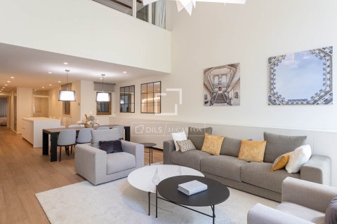 3 bedrooms apartment for sale in Barcelona, Catalonia, Spain № 4440 - photo 6