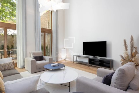 3 bedrooms apartment for sale in Barcelona, Catalonia, Spain № 4440 - photo 5