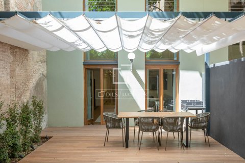 3 bedrooms apartment for sale in Barcelona, Catalonia, Spain № 4440 - photo 3