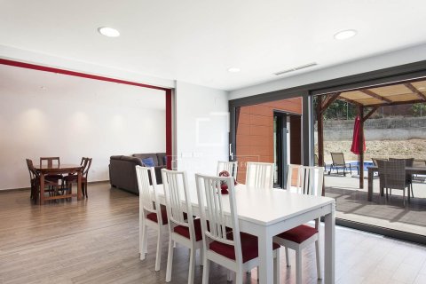 Villa de 3 dormitorios en venta en Sitges, Barcelona, Cataluña, Spain № 4441 - foto 7