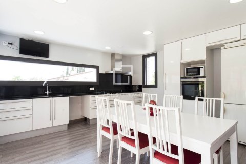 Villa de 3 dormitorios en venta en Sitges, Barcelona, Cataluña, Spain № 4441 - foto 8