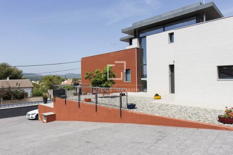 Villa de 3 dormitorios en venta en Sitges, Barcelona, Cataluña, Spain № 4441 - foto 26
