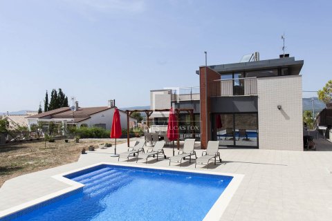 Villa de 3 dormitorios en venta en Sitges, Barcelona, Cataluña, Spain № 4441 - foto 23