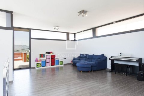 Villa de 3 dormitorios en venta en Sitges, Barcelona, Cataluña, Spain № 4441 - foto 17