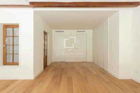 2 bedrooms apartment for sale in Barcelona, Catalonia, Spain № 4439 - photo 16