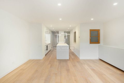 2 bedrooms apartment for sale in Barcelona, Catalonia, Spain № 4439 - photo 7