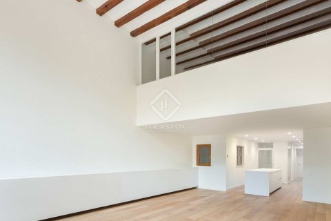 2 bedrooms apartment for sale in Barcelona, Catalonia, Spain № 4439 - photo 27