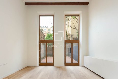 2 bedrooms apartment for sale in Barcelona, Catalonia, Spain № 4439 - photo 6