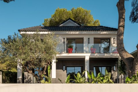 Сasa de 5 dormitorios en venta en Castelldefels, Barcelona, Cataluña, Spain № 6574