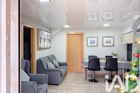 Casa adosada de 4 dormitorios en venta en Calafell, Tarragona, Cataluña, Spain № 4698 - foto 10