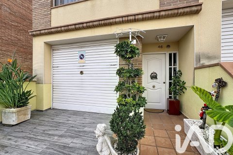 Casa adosada de 4 dormitorios en venta en Calafell, Tarragona, Cataluña, Spain № 4698 - foto 22