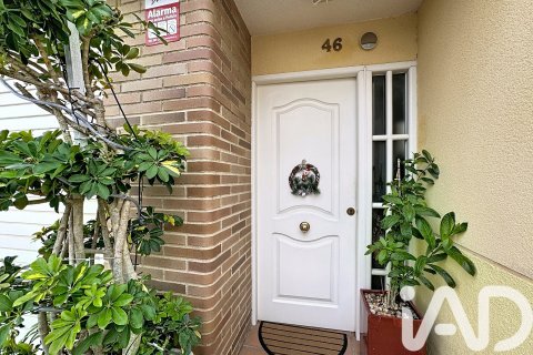 Casa adosada de 4 dormitorios en venta en Calafell, Tarragona, Cataluña, Spain № 4698 - foto 23