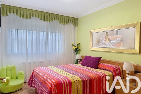 Casa adosada de 4 dormitorios en venta en Calafell, Tarragona, Cataluña, Spain № 4698 - foto 6