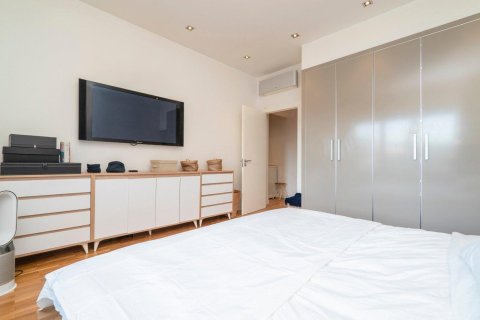 Apartamento de 7 dormitorios en venta en Barcelona, Cataluña, Spain № 1217 - foto 30