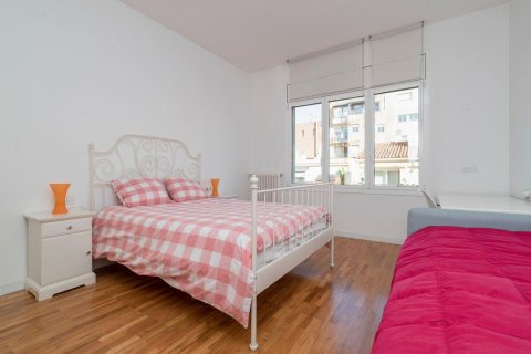 Apartamento de 7 dormitorios en venta en Barcelona, Cataluña, Spain № 1217 - foto 22