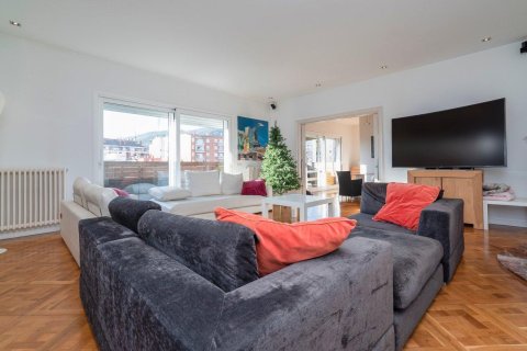 Apartamento de 7 dormitorios en venta en Barcelona, Cataluña, Spain № 1217 - foto 14