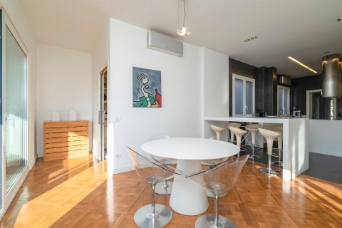 Apartamento de 7 dormitorios en venta en Barcelona, Cataluña, Spain № 1217 - foto 13