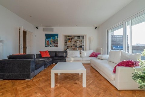 Apartamento de 7 dormitorios en venta en Barcelona, Cataluña, Spain № 1217 - foto 16