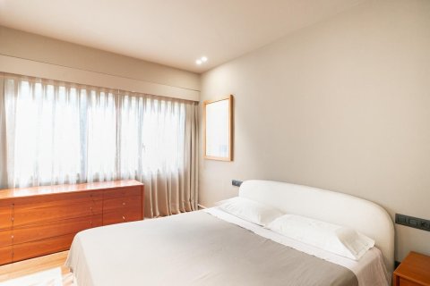 Apartamento de 3 dormitorios en venta en Barcelona, Cataluña, Spain № 1493 - foto 8