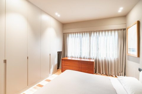 Apartamento de 3 dormitorios en venta en Barcelona, Cataluña, Spain № 1493 - foto 12