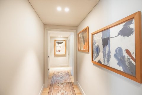 Apartamento de 3 dormitorios en venta en Barcelona, Cataluña, Spain № 1493 - foto 15