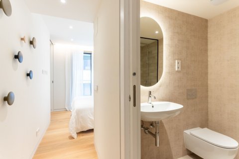 Estudio en venta en Barcelona, Cataluña, Spain № 1491 - foto 16