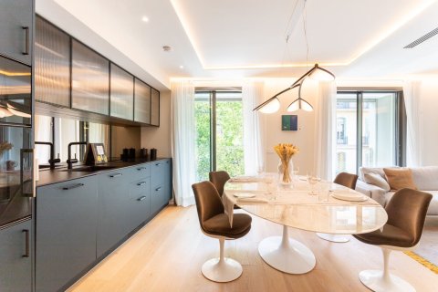 Estudio en venta en Barcelona, Cataluña, Spain № 1491 - foto 7