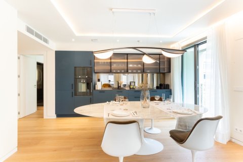Estudio en venta en Barcelona, Cataluña, Spain № 1491 - foto 6