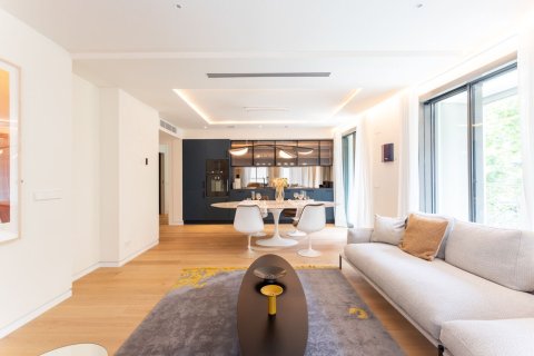 Estudio en venta en Barcelona, Cataluña, Spain № 1491 - foto 5