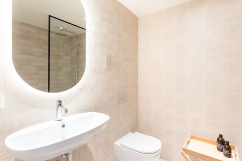 Estudio en venta en Barcelona, Cataluña, Spain № 1491 - foto 15