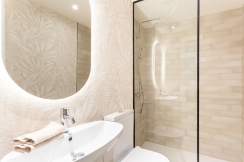 Estudio en venta en Barcelona, Cataluña, Spain № 1491 - foto 25
