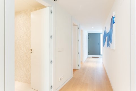 Estudio en venta en Barcelona, Cataluña, Spain № 1491 - foto 17