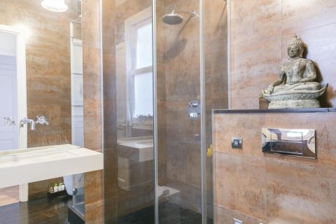 Купить квартиру в Барселона, Испания с 5 комнат, № 1490 - фото 13