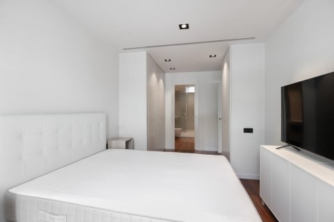 Apartamento de 2 dormitorios en venta en Barcelona, Cataluña, Spain № 1492 - foto 13