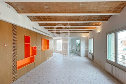 Ático de 3 dormitorios en venta en Barcelona, Cataluña, Spain № 5931 - foto 4