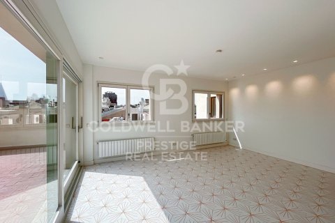 Ático de 3 dormitorios en venta en Barcelona, Cataluña, Spain № 5931 - foto 6
