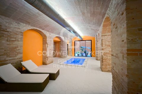 Купить квартиру в Барселона, Испания с 2 спальни, 146м², № 5932 - фото 11