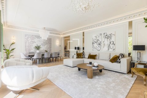 Купить квартиру в Барселона, Испания с 4 спальни, 201м², № 4336 - фото 25