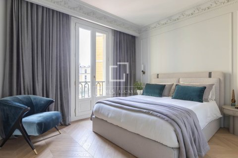 Купить квартиру в Барселона, Испания с 4 спальни, 201м², № 4336 - фото 8